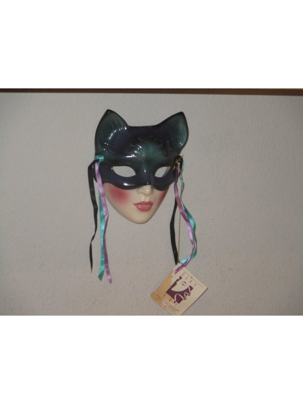 Clay Art of San Francisco About Face Ceramic Cat Mask With Ribbons New in Bag